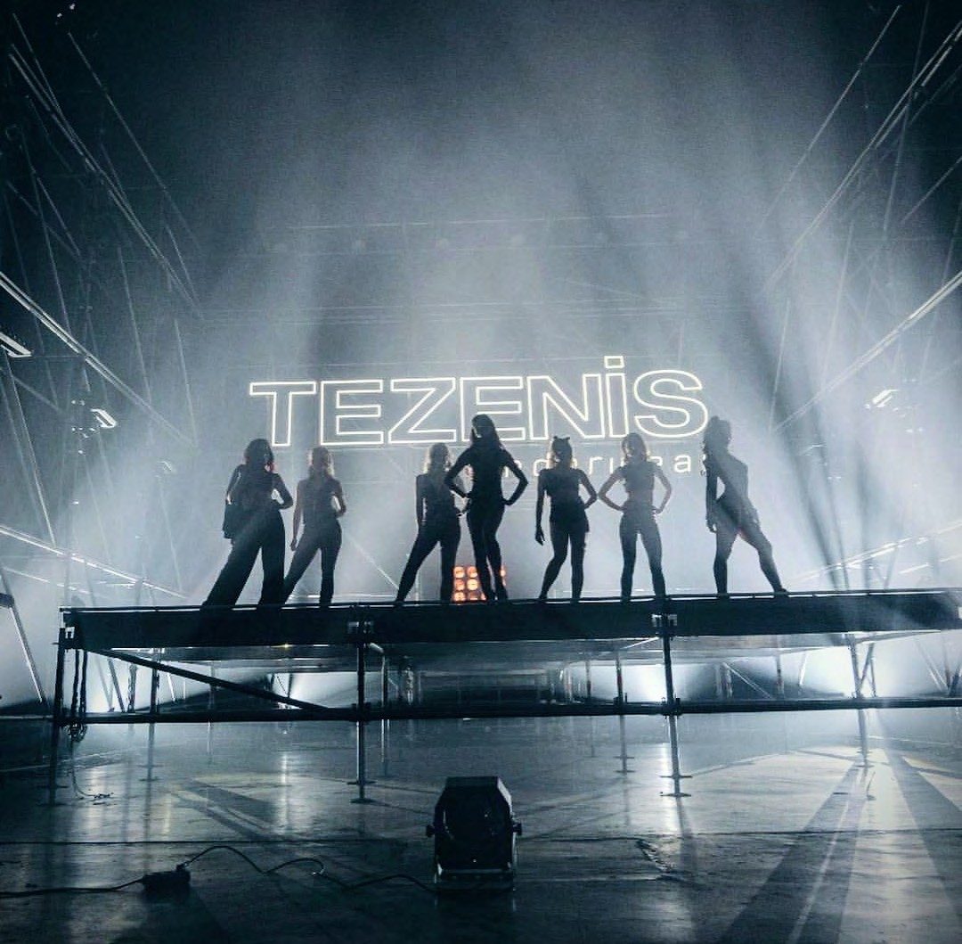 Tezenis · декорации для съёмок в программе «Танцы»