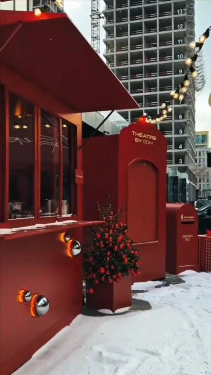 Новогодняя уличная ярмарка PIONEER Holiday Season